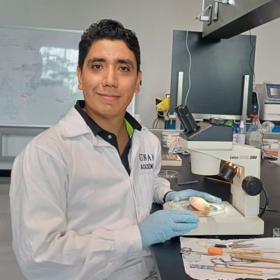 SoyPolAndrade1's profile picture. Aquí verás ciencia y deportes | Parasitólogo🔬| Profe | Mis mejores amigos se llaman Miller 🦮 & Marvin 🐕‍🦺 (M&M)| @AZCardinals LFG! | Alparcero