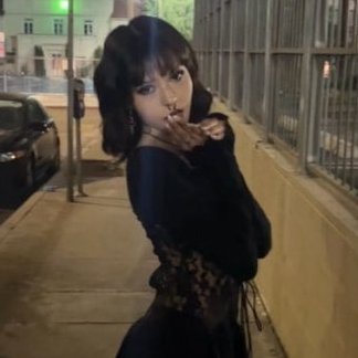 xo_pearll's profile picture. Irl goth doll 𓆩♡𓆪 20 | (alt: @bbydollpearl)