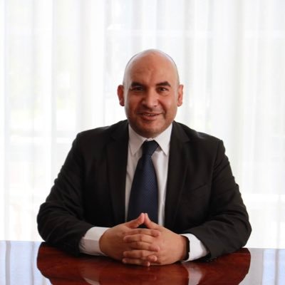 Director en @PuntoProtocolo y Presidente nacional @alarpmexico1. ¿Mis temas? #protocolo, #ceremonial y #RRPP. Profesor en posgrado y conferencista.