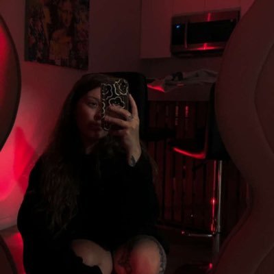 @playvalorant controller main | worlds cutest venom main | semi retired twitch streamer (comeback soon) | @stellastxrss is a baddie🫶🏼
