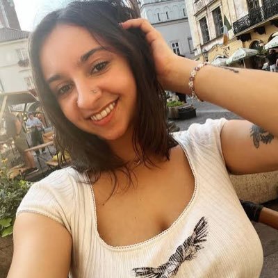 ros26833's profile picture. Fun and sincere GIRL 😈🍑