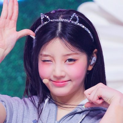 hiii!!🩷 glitt, swith, stay, midzy, eyekon, kep1ian, nswer, once☆ I also like mlp and ever after high ☆