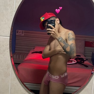 La pesadilla de tu mamá y el sueño húmedo de tu papá 😛PWR Bttm 🍑Contenido + servicios 💸 Whats/Telegram +55 4065 5336 | DM pa’ colabs