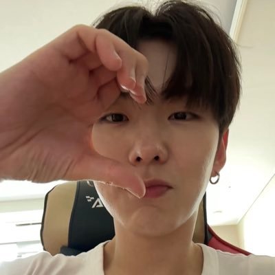 9n / 사랑할 수 있게 또 알아 갈 수 있게 / 하얀 그대의 마음을 만질 수 있게 해줘 / fan account