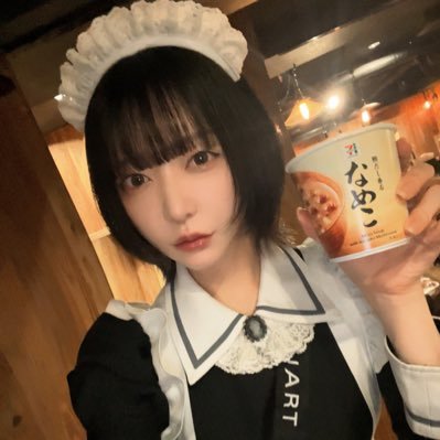 隠れ家メイドBarMär経営。ISTP。お給仕に関するリプやDMはこちらへ(キャストへのサプライズ、ボトル等の相談&予約のみ返信、それ以外は空リプ返信) (ヘッダーは@ 2525tyariaさま)