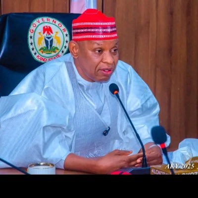 CIVIL ENGINEER 👷👷|| KWANKWASIYYA IDEOLOGIST 🟥⬜️ || ASI 👮️👮♀️|| MANCHESTER UNITED FAN ⚽️||