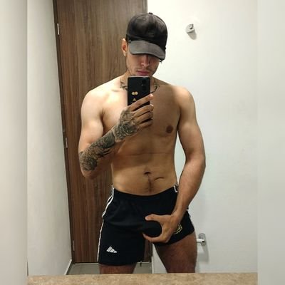 Tranquilo, curioso y provocador | Content creator.
ENG / SPA 🇬🇧🇪🇸
Venta de contenido. 🔥