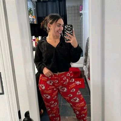 Fun to chat with..
Zangi Number: 1021367993.
Text me on Whatsapp let's have some fun 🤩🤩