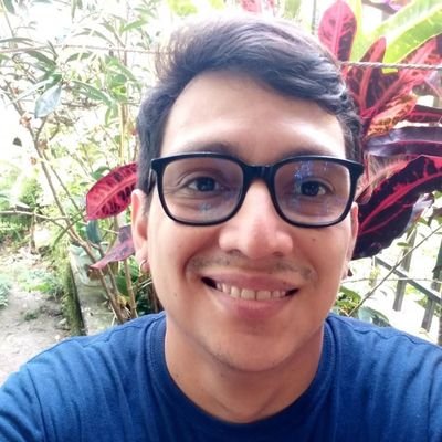 Docente de Ciencias Naturales y Ciencias Sociales. Escritor de ficción científica y microrrelatos. Ilustrador. Remedo de humano. Gatólico.
