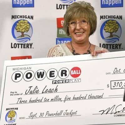 I'm Julie Leach The Powerball Lottery Winner Of $310.5m.....I'm Here To Give Out $70.000 To The Needy!!