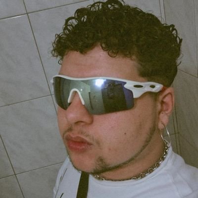 comentarista de diva pop, reality show e ADM do @AgitoPOPnews
https://t.co/H8Tnt2pBOm