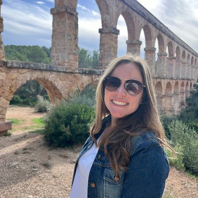 Travel writer and blogger. Come with me to explore the world like a local!