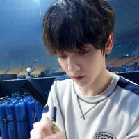 脆脆薯饼 (@page_yiyi11) 's Twitter Profile