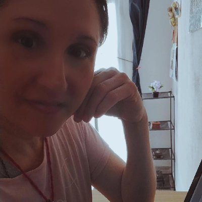 Escritora en Romantic Ediciones con Entre los brazos del asesino y El miedo tiene nombre de mujer etc, y autora autopublicada con tres libros en Amazon 📚