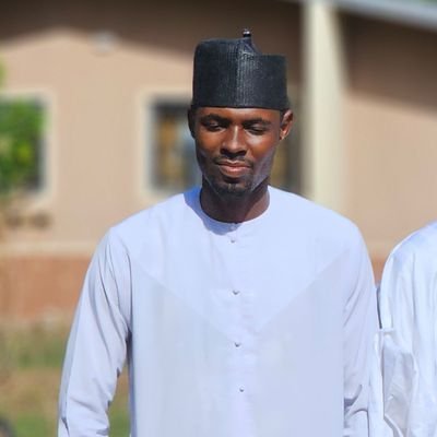 I'm North Ebira • Theology Enthusiast • On the Manhaj (Sunnī-Athārī-Sālāf) • Gamer • Critic • Man-UTD 👹 • #SecureNorth 🇳🇬• account @jakehameed suspended 😭
