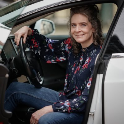Tesla diva's Europe, EV woman, EV influencer, public speaker, helps to accelerate the transition to sustainable energy, (charity) EVent manager, Tesla.
