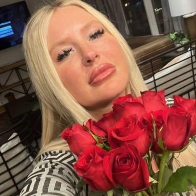 Susan92014371's profile picture. I’m the kind of good girl who loves being a little bad—when the right one tempts me. 😈💄