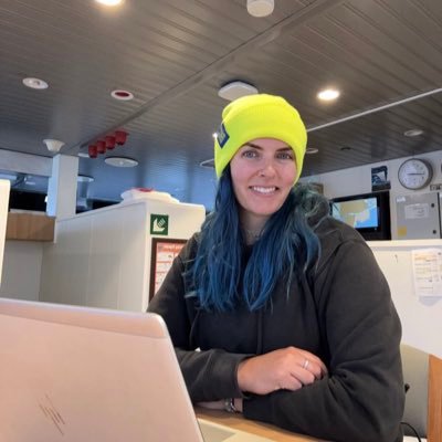 marine engineer & deck cadet on cargo ships with a passion for renewable energy investment, blending technical expertise with sustainability goals