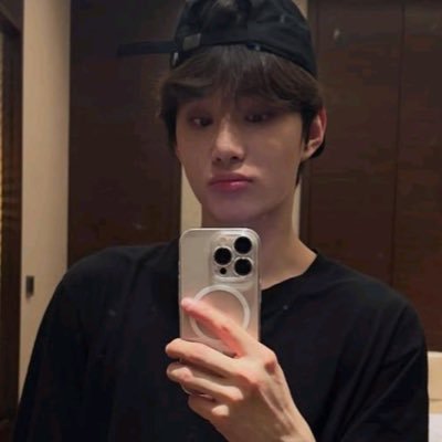 busydog🐶🏡thir is home = nct127 riize💚(🛋️ nctdream wayv nctwish ) *˚bias : jungwoo , anton / ˚₊ → alljan , allmark , allan ⁺