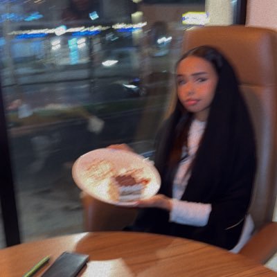 NNesr33's profile picture. 