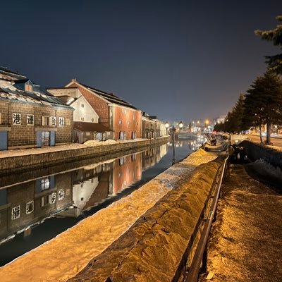 BoMbhs2's profile picture. 社会人、勉強する