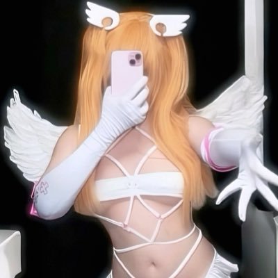 Touch me, taste me, and let your darkest fantasy come alive. I’m Luna Foxy, your sweetest sin 💋🔥 My Telegram: 👉 https://t.co/hL6mYMDuCI