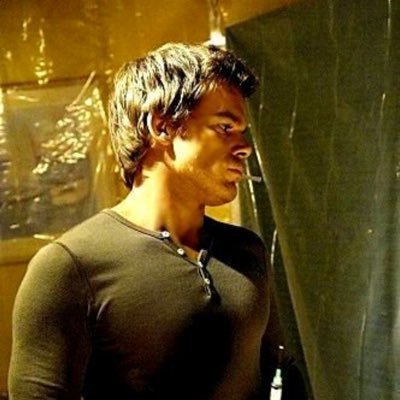 ffsli7's profile picture. طيب الراس مايرضى الحياة الكسيفه