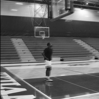 Head Boys Basketball Coach at Danville High School @DHS_BBasketball tryston.ford@danville.kyschools.us @kysumbb 16’👨🏾🎓🏀