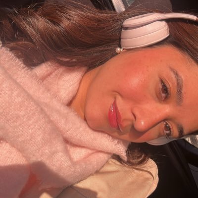 pauletteardon's profile picture. 