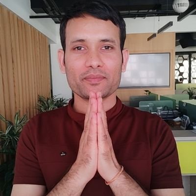कबीर साहेब जी धर्मदास जी को कहते हैं
निरख परख कर देख धर्मदास
तुमसा तन नहीं मोर