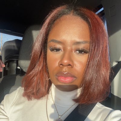 itsbeezy___'s profile picture. Licensed Esthetician 🧖🏽‍♀️🌿