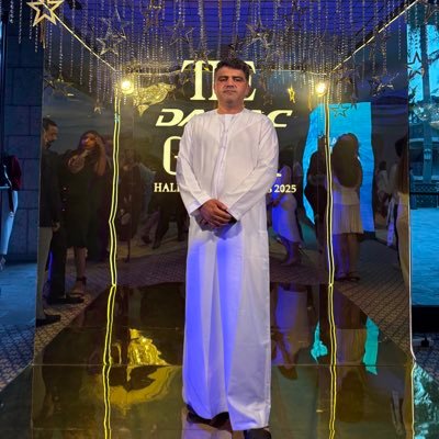 averon110's profile picture. Leaders are Always Readers,