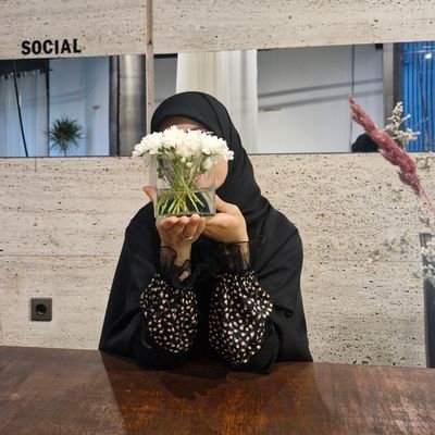 zahra_monfared1's profile picture. دانش جویِ سیاستِ مملکت