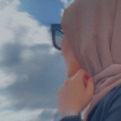 SayalehZ's profile picture. او به بالاترين جايی رسيد که بشری رسيده، همه ی حجت مسلمانی من حسين بن علی است. گاه گاهی كمی جنون دارم/من جنونی مدام ميخواهم