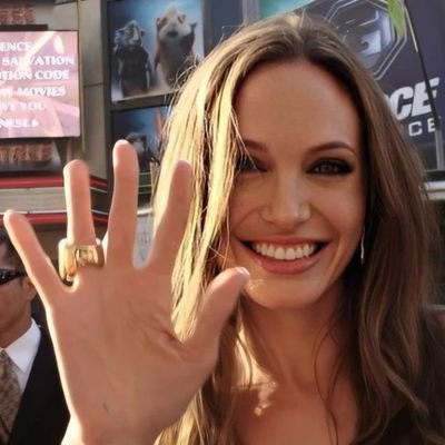 officialJolie45's profile picture. Actress thanks for your support fans✋🙂