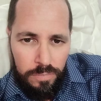 Just a sad and lonely bearded man like a Wolf in the mountain #fotos # vídeos 😔🖤🦝