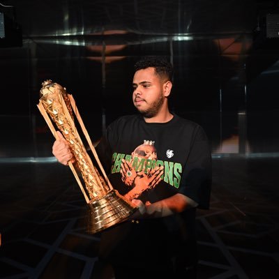 KM0SBB's profile picture. Esports Content Specialist for @FalconsEsport 🦅💚