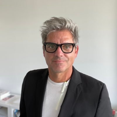 Innovación Urbana Arquitectura @paloarq - Urban Innovation Thinking - Smart Cities - Mobility / Co-founder @urbs.la #buenosaires #losangeles #boise #publicspace