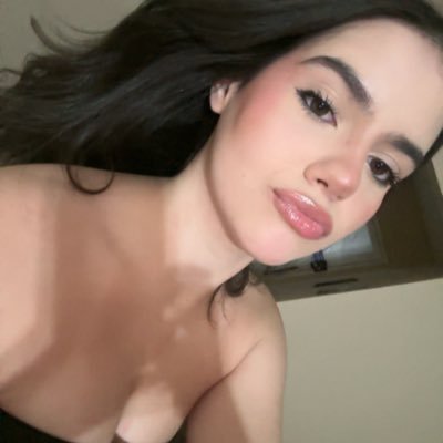 Lsophiafss's profile picture. written by gracie abrams