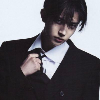 24/7 thinking about heeseung ; fan acc~🐹🤍 #enhypen lovertaker's — {infj • 06L}