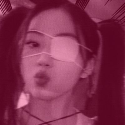 crxstay's profile picture. official profile of chaeryeong's girlfriend