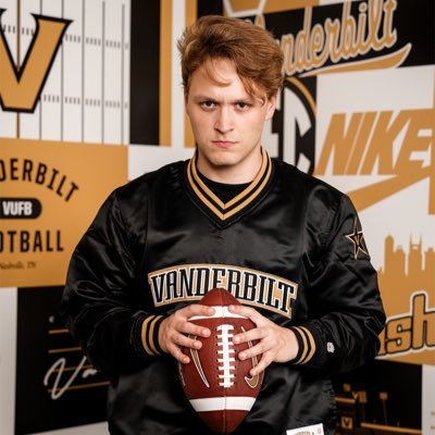 God•Family•Football || Creative Director 👨🏼💻📸 @VandyFootball #AnchorDown ⚓️ || prev: MTSU FB || Tennessee born & raised