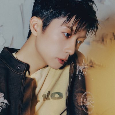 🎧 2PM • HOTTEST • wooyoung my love 🤍🌌 • for anime twts @callmeaoko 💙🎩