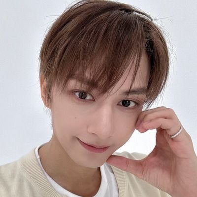 she | bi | 19 | turn off REPOSTS if uncomfy | if im IA - prolly watching youth periplous ~ot13 but my bias is wen junhui wen junhui wen junhui wen junhui