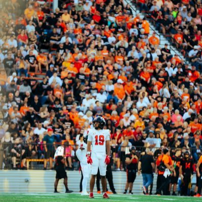 C'O 26 | 3.8 GPA | 6'.05” | 186 lbs | 4.43 40 | WR | #216-302-9311 | 8 D1 Offers | @TarblooderFB | https://t.co/2FW1zbhNQU