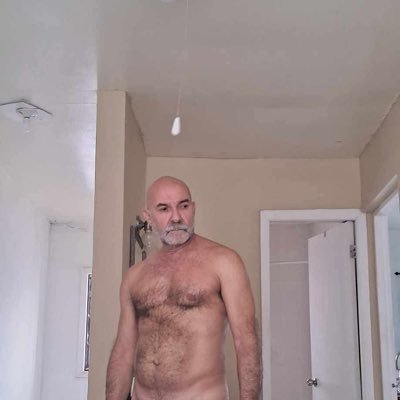 LAGo0d's profile picture. Looking fun