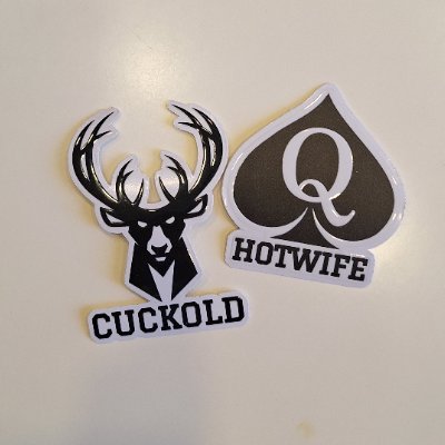 Soy Cuckold (a veces Bull) Y me encanta que mi pareja me meta los cuernos.
Pareja Real.
Volviendo a X. Ex cuenta CuckoldGuga.
Amantes de la playa nudista!