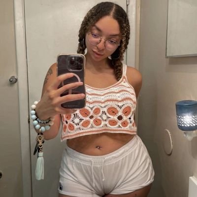 am single and am looking for a serious relationship that will get to married DM me if you are interested in me