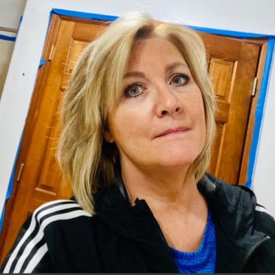 kruse_ll's profile picture. 💙Antifa💙 Great Dane mom - 🏀