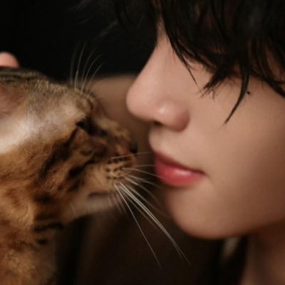 holy9596_'s profile picture. .( ´ ▽ ` ).